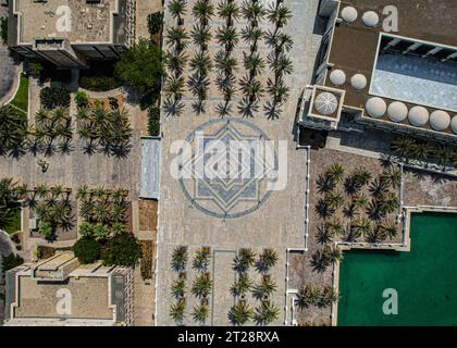 Blick von oben auf die Grand Mosque Courtyard KAUST Stockfoto