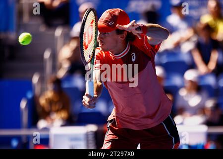 Tokio, Japan. Oktober 2023. ALEX DE MINAUR (aus) trifft am zweiten Tag der Kinoshita Group Japan Open Tennis Championships 2023 im Ariake Coliseum gegen J. DRAPER (GBR). (Kreditbild: © Rodrigo Reyes Marin/ZUMA Press Wire) NUR REDAKTIONELLE VERWENDUNG! Nicht für kommerzielle ZWECKE! Stockfoto