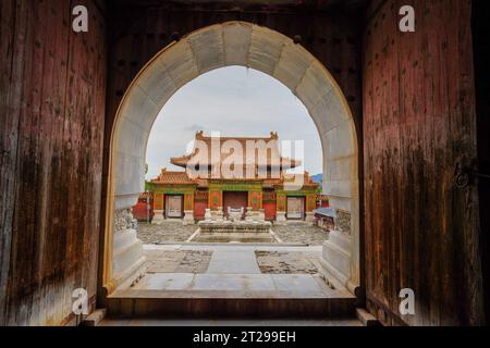 Zunhua City, China - 27. August 2023: Architektonische Landschaft des Kaiserhandwitwe Cixi Mausoleums aus der Qing-Dynastie. Stockfoto