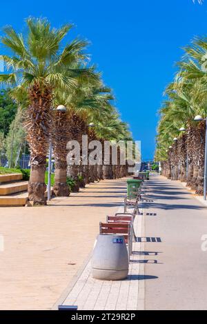 Tel Aviv, Israel - 12. Oktober 2023 - Tel Aviv Port, Namal Tel Aviv ist ein Handels- und Unterhaltungsviertel im Nordwesten von Tel Aviv, Israel Stockfoto