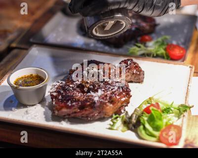 Ausgezeichnete Stücke von hochwertigem galizischem Rindfleisch Stockfoto