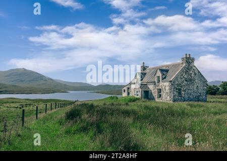 Verlassenes Haus in der Nähe von Arivruaich auf der Isle of Lewis, Schottland. Stockfoto