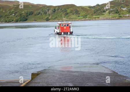 Die Kerrera Ferry verbindet Gallanach auf dem schottischen Festland mit Kerrera, einer kleinen Insel in der Nähe von Oban, Scottish Highlands Stockfoto