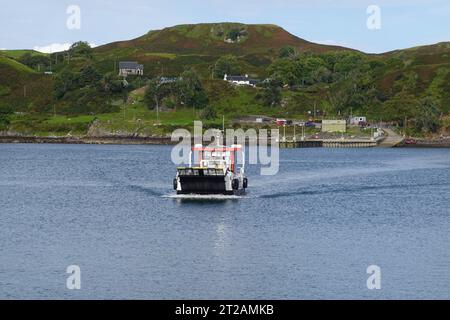 Die Kerrera Ferry verbindet Gallanach auf dem schottischen Festland mit Kerrera, einer kleinen Insel in der Nähe von Oban, Scottish Highlands Stockfoto