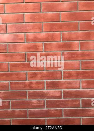 Hintergrund einer alten freiliegenden Ziegelmauer Stockfoto