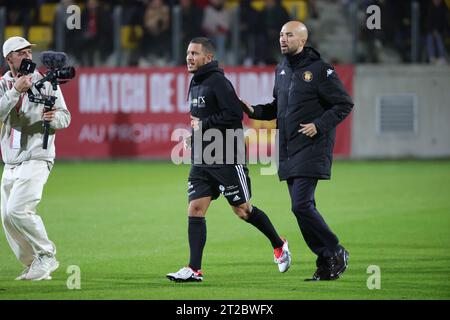 Calais, Frankreich. Oktober 2023. Belgischer Eden Hazard vor einem Gala-Fußballspiel zwischen Variety Club France mit verschiedenen Persönlichkeiten und einer Mannschaft von Calais für den Verein Les Pieces Jaunes am Mittwoch, den 18. Oktober 2023, in Calais, Frankreich. Belgian Hazard gab letzte Woche seinen Rücktritt bekannt. BELGA PHOTO VIRGINIE LEFOUR Credit: Belga News Agency/Alamy Live News Stockfoto