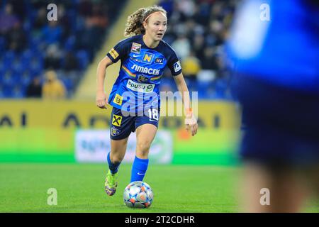 Melanie Brunnthaler (18 SKN St Polten) im Einsatz während des Qualifikationsspiels St Polten gegen Valur in der NV Arena St Polten (Tom Seiss/ SPP). /Alamy Live News Stockfoto