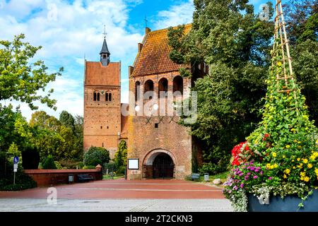 St. Johannes-Kirche in Bad Zwischenahn Stockfoto