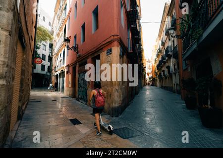 Valencia, Spanien - 18. Oktober 2023 Straße in Valencia Spanien. . Hochwertige Fotos Stockfoto