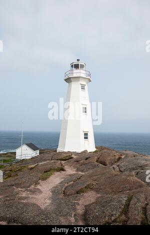 Moderner Leuchtturm am Cape Spear Lighthouse National Historic Site in St. John's, Neufundland & Labrador, Kanada Stockfoto