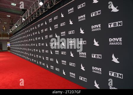 Nashville, Tennessee, USA, 17. Oktober 2023. Auf dem roten Teppich während des 54. Jährlichen GMA Dove Awards in der Allen Arena der Lipscomb University (Foto: Marty Jean-Louis) Stockfoto