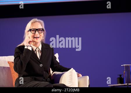 18. Oktober 2023, Madrid, Spanien: MERYL STREEP NIMMT AN der Konferenz „Sin Guion“ während der Princesa de Asturias Awards 2023 im Palacio de Congresos in Oviedo, Spanien TEIL. (Kreditbild: © Jack Abuin/ZUMA Press Wire) NUR REDAKTIONELLE VERWENDUNG! Nicht für kommerzielle ZWECKE! Stockfoto