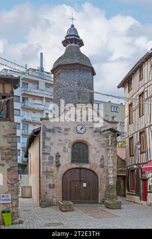 Limoges, Frankreich - 9. November 2019: Die Kapelle von St. Aurelianus (französisch: chapelle Saint-Aurélien) ist eine Kapelle aus dem 15. Jahrhundert, in der die Reliquien von S. Stockfoto