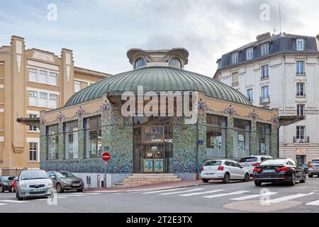 Limoges, Frankreich – 09. November 2019: Der Pavillon du Verdurier (französisch: Pavillon du Verdurier) wurde 1919 von Roger Gonthier, dem Architekten der Bened, erbaut Stockfoto
