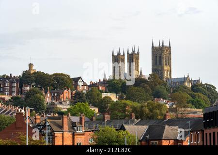 Lincoln Cathedral and Castle Aussichtsturm auf der Spitze der Steilhänge, Lincoln City, Lincolnshire, England, Großbritannien Stockfoto