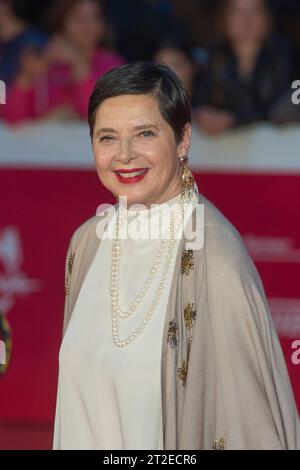 Italien, Rom, 18. Oktober 2023. 18. Filmfestival in Rom 2023 im Bild: Isabella Rossellini Foto © Fabio Mazzarella/Sintesi/Alamy Live News Stockfoto