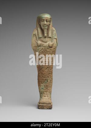 Schabti des Priesters Hariuemhotep Spätperiode (Saite) ca. 664–525 B.C weitere Informationen. Shabti vom Priester Hariuemhotep. CA. 664–525 v. Chr. Faience. Spätperiode (Saite). Aus Ägypten. Dynastie 26 Stockfoto