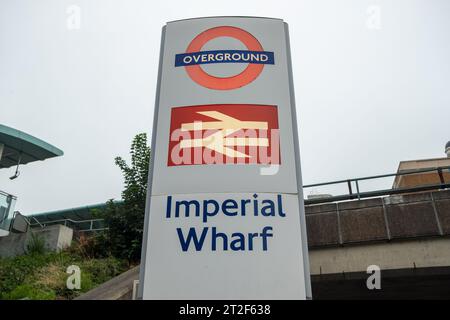 London – 2. Oktober 2023: Imperial Wharf Station – London Overground and National Rail Stockfoto