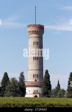 Turm von San Martino della Battaglia, erbaut zum Gedenken an die italienischen Unabhängigkeitskriege, Risorgimento, Lombardei, Provinz Brescia, Italien Stockfoto