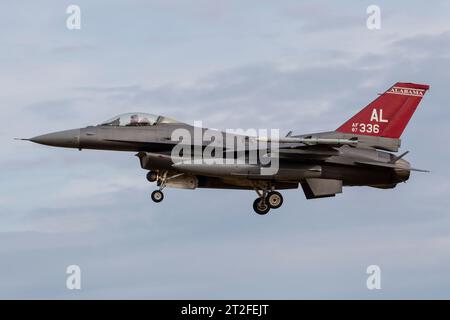 F-16C Block 30 kehrt von einem Einsatz während des Air Defender 2023 zurück Stockfoto