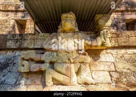 Eine der Skulpturen in der astronomischen Pyramide von Copan Ruinas. Honduras Stockfoto