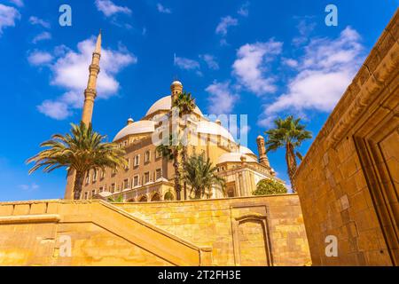 Außenansicht der Alabaster-Moschee in Kairo, der Hauptstadt Ägyptens. Afrika Stockfoto