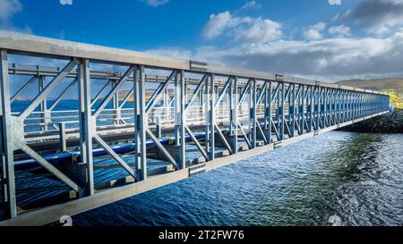 Die neue Straßenbrücke zwischen der Insel Lewis und Great Bernera, Äußere Hebriden, Schottland Stockfoto