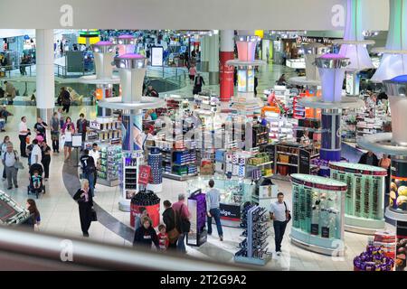 Abfahrtslounge, Flughafen Gatwick, London, England Stockfoto