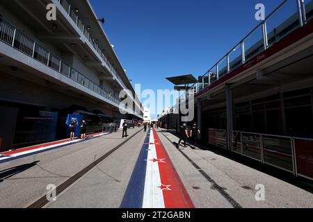 Austin, USA. Oktober 2023. Fahrerlager-Atmosphäre. Formel-1-Weltmeisterschaft, Rd 19, Grand Prix der Vereinigten Staaten, Donnerstag, 19. Oktober 2023. Circuit of the Americas, Austin, Texas, USA. Quelle: James Moy/Alamy Live News Stockfoto
