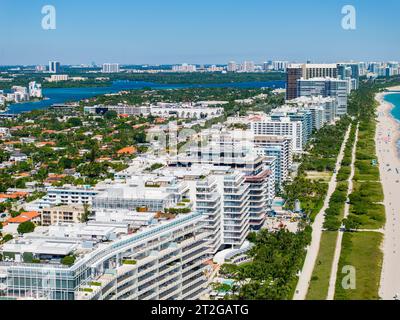 Luftbild-Wohnungen am Surfside Beach Florida Stockfoto