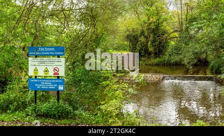 Five Tunnels ist ein historisches Bauwerk am River Arrow in Redditch, Worcestershire, Großbritannien. Stockfoto