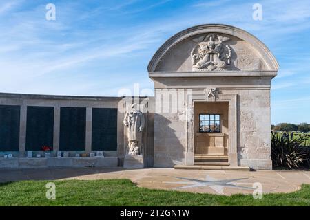 Das Southsea Naval Memorial (auch Portsmouth Naval Memorial genannt) erinnert an 25.000 britische und Commonwealth-Seeleute in Hampshire, England, Großbritannien Stockfoto