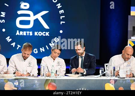 Stockholm, Schweden. Oktober 2023. STOCKHOLM, SCHWEDEN 20231019Die Jurymitglieder Sebastian Gibrand, Pam Pichaya, Prinz Carl Philip und Jury-Vorsitzender Jonas Dahlbom im Finale des Chefkochs des Jahres 2023. Foto: Fredrik Sandberg/TT/Code 10080 Credit: TT News Agency/Alamy Live News Stockfoto