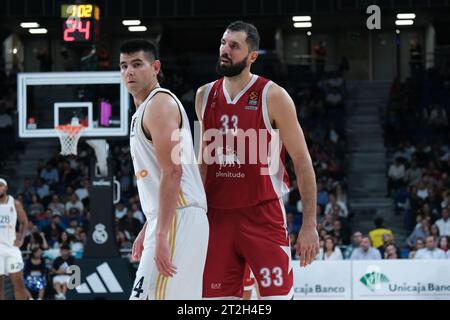 Nikola Mirotic von der EA7 Emporio Armani Milan reagiert beim Turkish Airlines EuroLeague Spiel zwischen Real Madrid und EA7 Emporio Armani Milan bei Wi Stockfoto