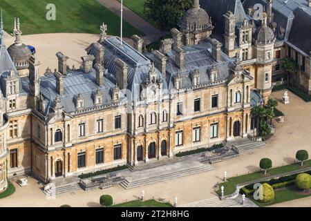 Das Waddesdon Manor, ein prächtiges französisches Renaissance-Schloss im Herzen der Landschaft von Buckinghamshire, rühmt sich einer opulenten Geschichte Stockfoto