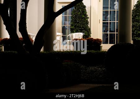 Washington, USA. Oktober 2023. US-Präsident Joe Biden spricht am 19. Oktober 2023 vom Oval Office des Weißen Hauses in Washington. Foto: Yuri Gripas/Pool/SIPA USA Credit: SIPA USA/Alamy Live News Stockfoto