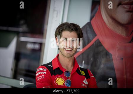 Antonio Giovinazzi (ITA) – Reservefahrer Scuderia Ferrari und 2023 WEC LeMans Sieger beim FORMEL 1 LENOVO GRAND PRIX DER VEREINIGTEN STAATEN 2023 - 19. Oktober bis 22. Oktober 2023 Circuit of Americas, Austin, Texas, USA Stockfoto