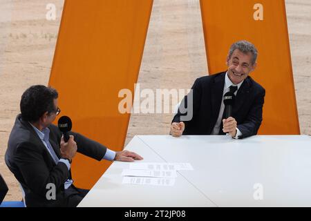 Marseille, Frankreich. Oktober 2023. Sylvain Rostaing/Le Pictorium - Nicolas Sarkozy auf dem Unternehmerforum in Marseille am 19. Oktober 2023 - 19. Oktober 10/2023 - France/Bouches-du-Rhone/Marseille - Nicolas Sarkozy war am Donnerstag, den 19. Oktober 2023 Ehrengast beim Unternehmerforum im Stade Velodrome in Marseille. Quelle: LE PICTORIUM/Alamy Live News Stockfoto