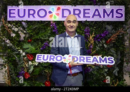 Paris, Frankreich. Oktober 2023. ACHTUNG REDAKTEURE: VERÖFFENTLICHUNGSEMBARGO 20. OKTOBER UM 11:30 Uhr Nationallotterie CE0 Jannie Haek posiert für den Fotografen beim Start von EuroDreams, einem neuen europäischen Lotteriespiel der Belgischen Nationallotterie (nationale Loterij/Loterie National), Donnerstag, den 19. Oktober 2023 in Paris, Frankreich. BELGA FOTO DIRK WAEM Credit: Belga News Agency/Alamy Live News Stockfoto