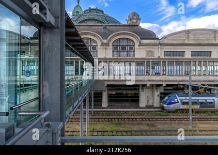 Bahnhof Limoges Bénédictins auf der Strecke zwischen Orléans und Montauban. Der Architekt Roger Gonthier vermischt Jugendstil, Art Deco und Neoklassizismus. Stockfoto