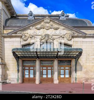 Bahnhof Limoges Bénédictins auf der Strecke zwischen Orléans und Montauban. Der Architekt Roger Gonthier vermischt Jugendstil, Art Deco und Neoklassizismus. Stockfoto