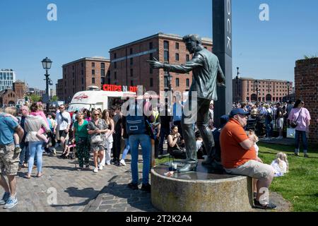 Statue von Billy Fury, Albert Dock, Liverpool, Mai 2023 Stockfoto
