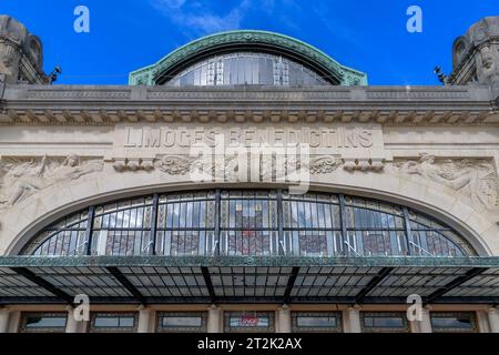 Bahnhof Limoges Bénédictins auf der Strecke zwischen Orléans und Montauban. Der Architekt Roger Gonthier vermischt Jugendstil, Art Deco und Neoklassizismus. Stockfoto