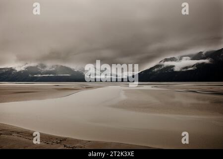 Portage Bay Alaska bei Ebbe. Stockfoto