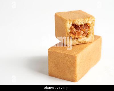 Ananaskuchengebäck - Taiwans berühmtes süßes Dessert isoliert auf weißem Hintergrund Stockfoto