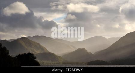 Die Aussicht von Friars Crag, Blick auf Derwentwater, in der Nähe von Keswick, Lake District National Park, Cumbria Stockfoto