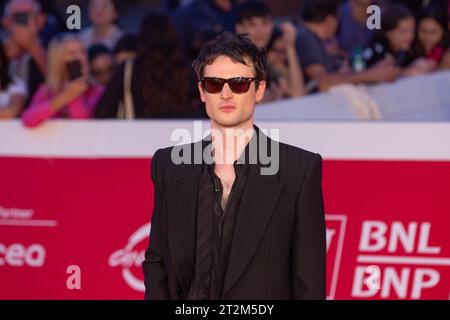 19. Oktober 2023, Rom, RM, Italien: Schauspieler Tom Sturridge nimmt am zweiten Abend der 18. Ausgabe des Rome Film Festivals am 19. Oktober 2023 am roten Teppich des Films „Widow Cliquot“ Teil (Foto: © Matteo Nardone/Pacific Press via ZUMA Press Wire). Nicht für kommerzielle ZWECKE! Stockfoto