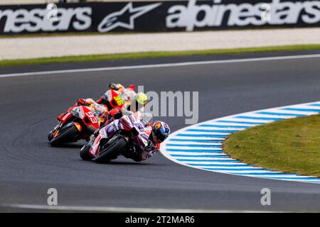 Ventor, Australien. 20. Oktober 2023; Phillip Island Grand Prix Circuit, Ventnor, Victoria, Australien; 2023 MotoGP Guru von Gryfyn Australian Motorcycle Grand Prix, Practice Day; Jorge Martin, Marc Marquez, Joan mir während Training 2 bei der Australian MotoGP Credit: Action Plus Sports Images/Alamy Live News Stockfoto