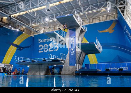 Santiago, Chile. Oktober 2023. Tauchen im Centro Aquatico in Santiago, SC. Quelle: Bruno Ruas/FotoArena/Alamy Live News Stockfoto