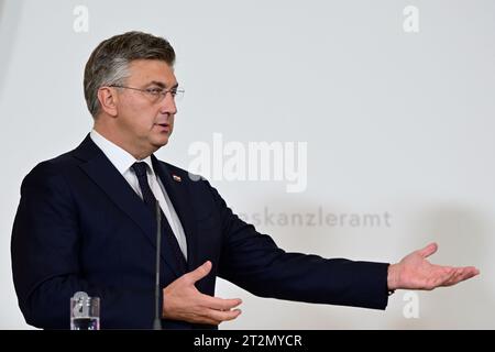 Wien, Österreich. Oktober 2023. Pressemitteilungen des kroatischen Ministerpräsidenten Andrej Plenković (HDZ) im Bundeskanzleramt in Wien Stockfoto